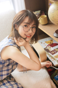 爱内梨花